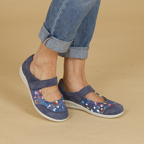 Puffin slippers shop