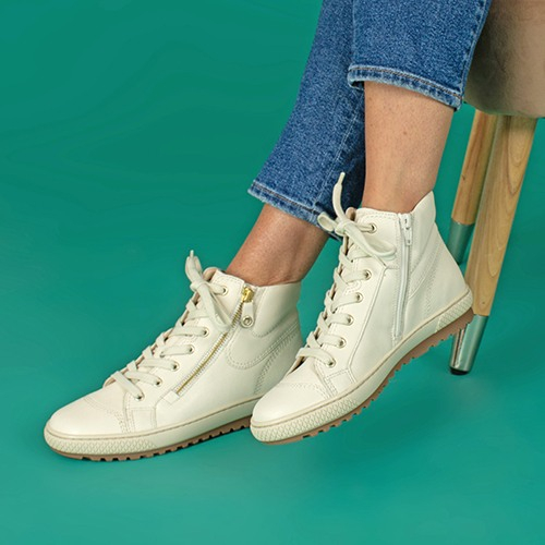 Gabor bulner high top trainer deals
