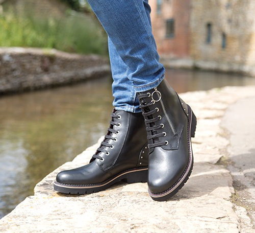 Pikolinos vicar boots sales